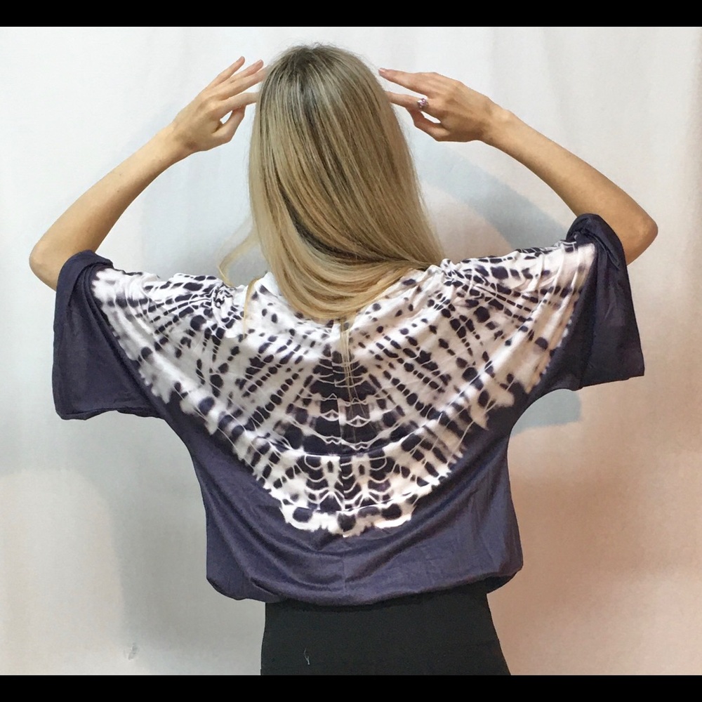 Beautiful Tie Dye Navy/White top - Picture 7 of 8